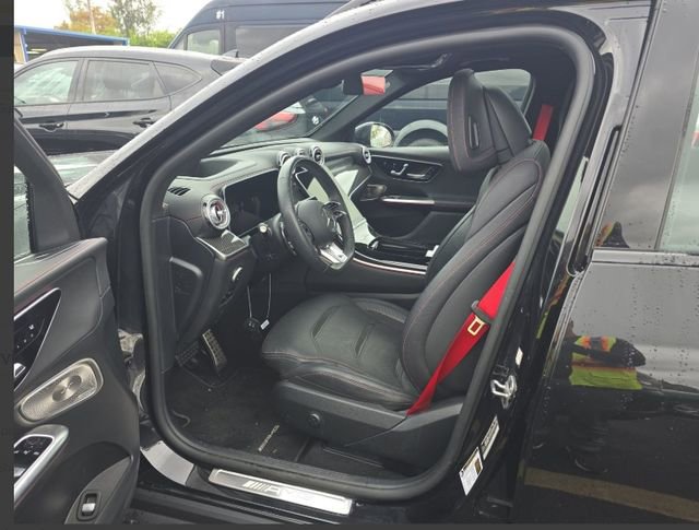 Used 2025 Mercedes-Benz GLC 43 AMG 4MATIC image 6