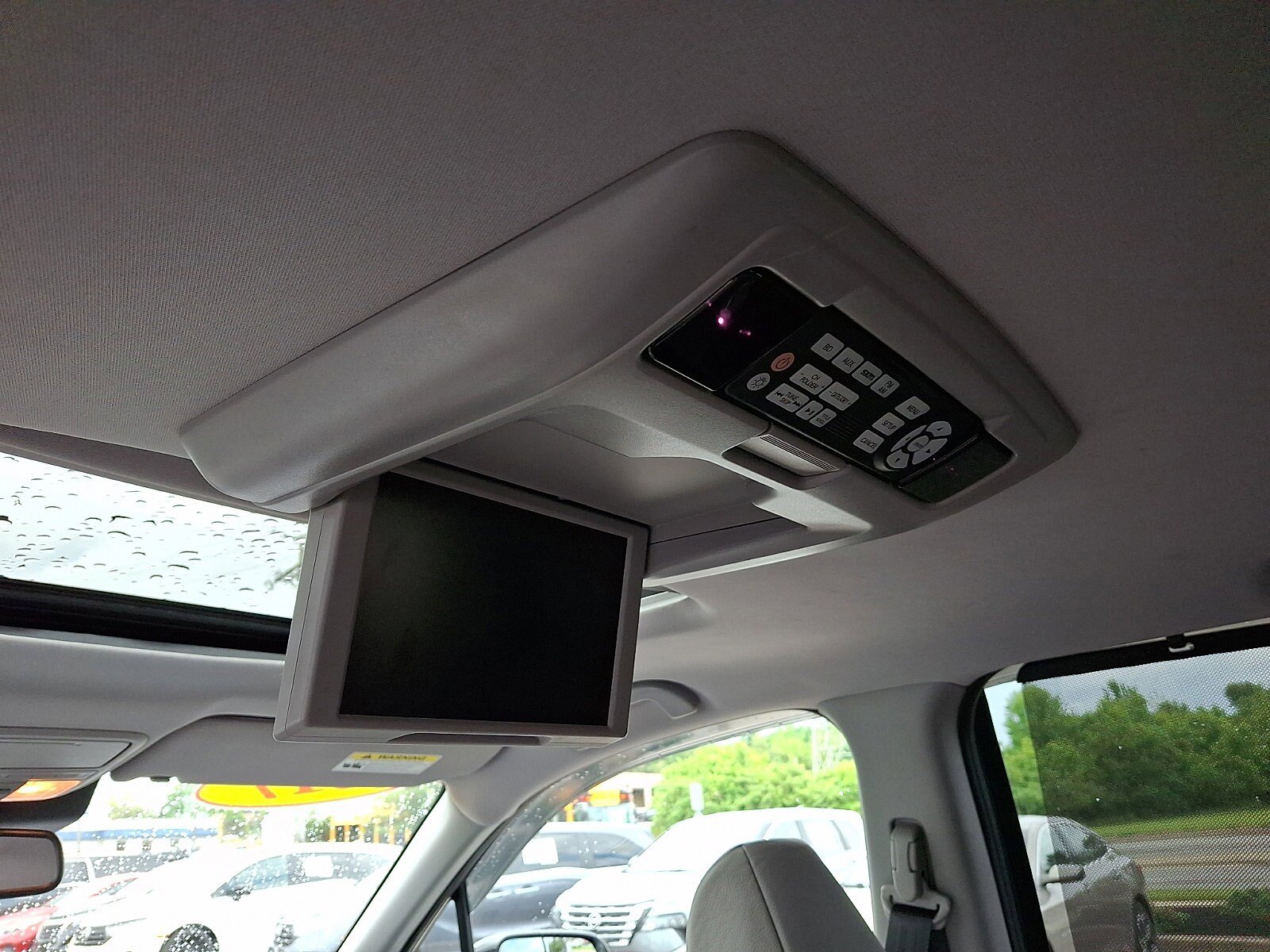 Used 2017 Honda Pilot Touring image 12