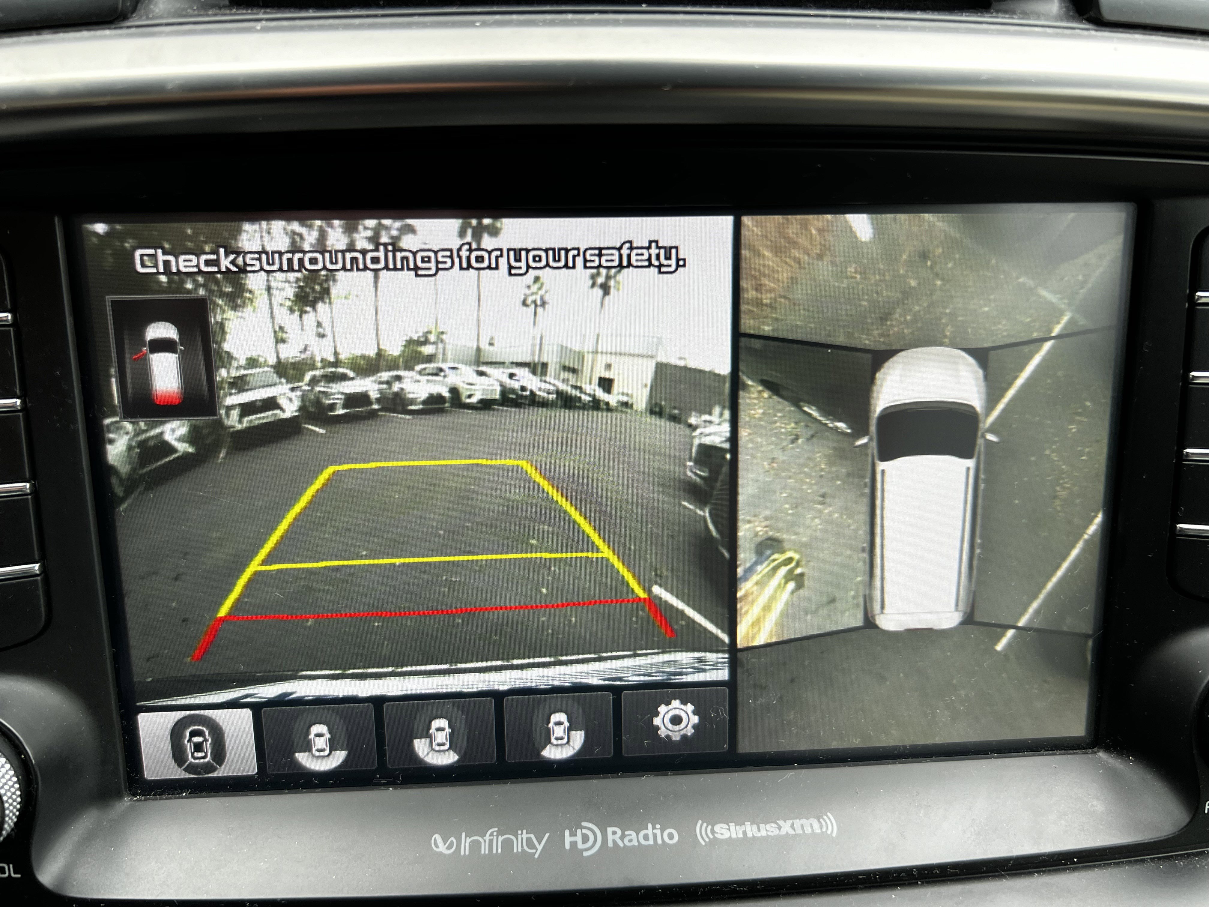 Used 2018 Kia Sorento SX image 26