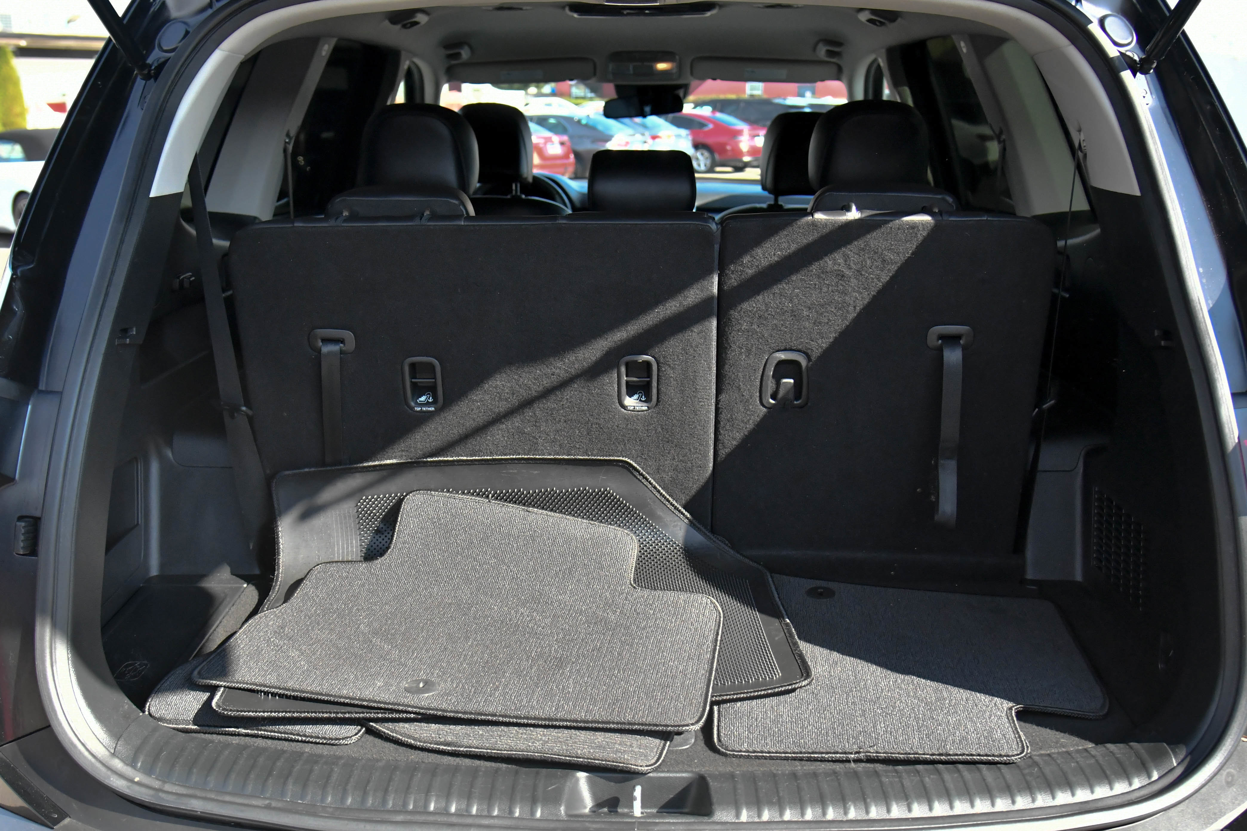 Used 2022 Kia Telluride LX image 40