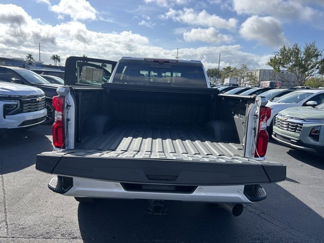 Certified 2023 Chevrolet Silverado 3500 High Country image 16