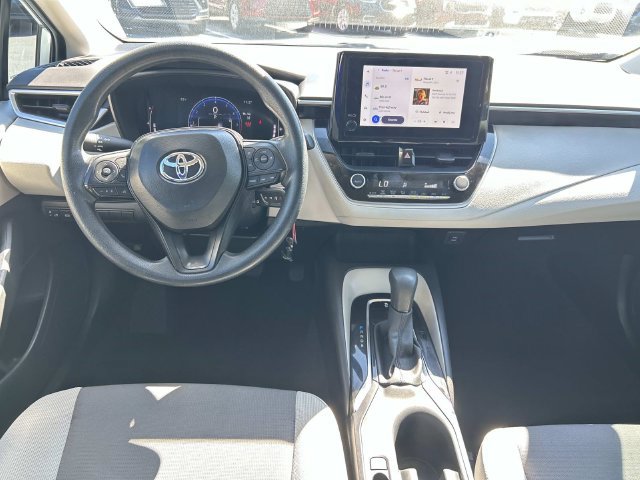 Used 2026 Toyota Corolla LE FWD image 14