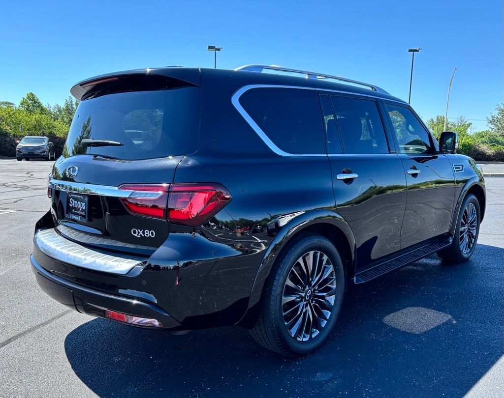 Used 2022 INFINITI QX80 Sensory w/ Cargo Package AWD/4WD image 8