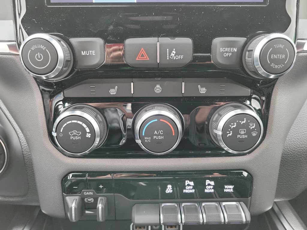 New 2026 RAM 1500 Big Horn w/ Night Edition RWD image 19
