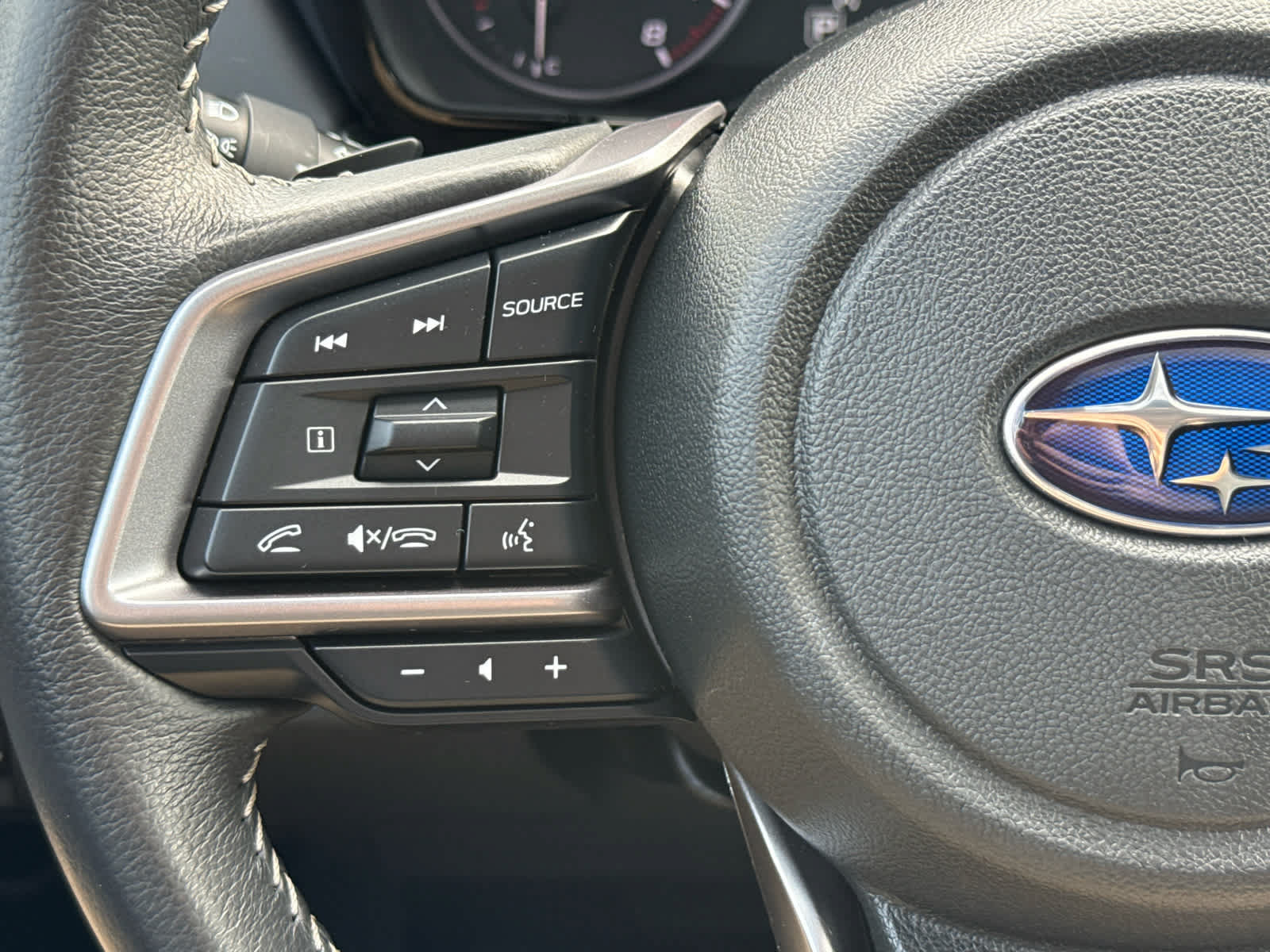 Certified 2025 Subaru Outback Premium AWD/4WD image 14