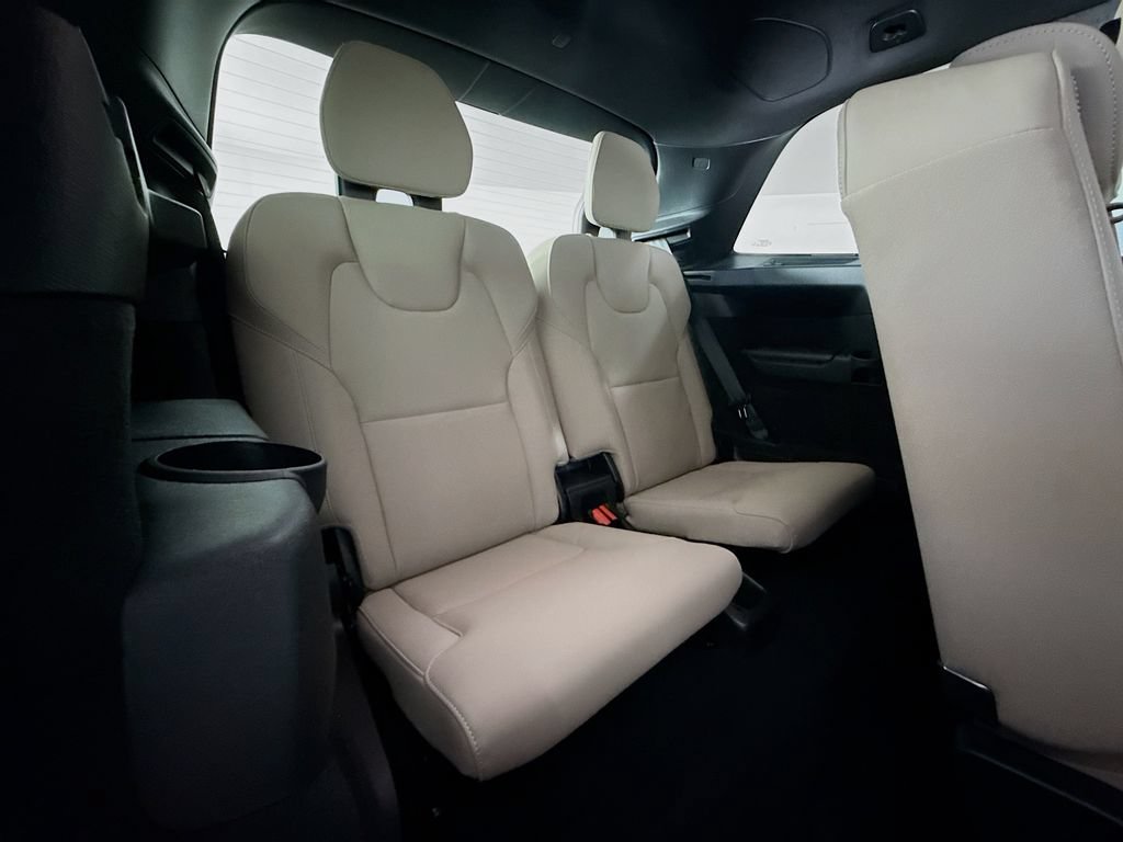 New 2026 Volvo XC90 T8 Plus w/ Protection Package Premier AWD/4WD image 29