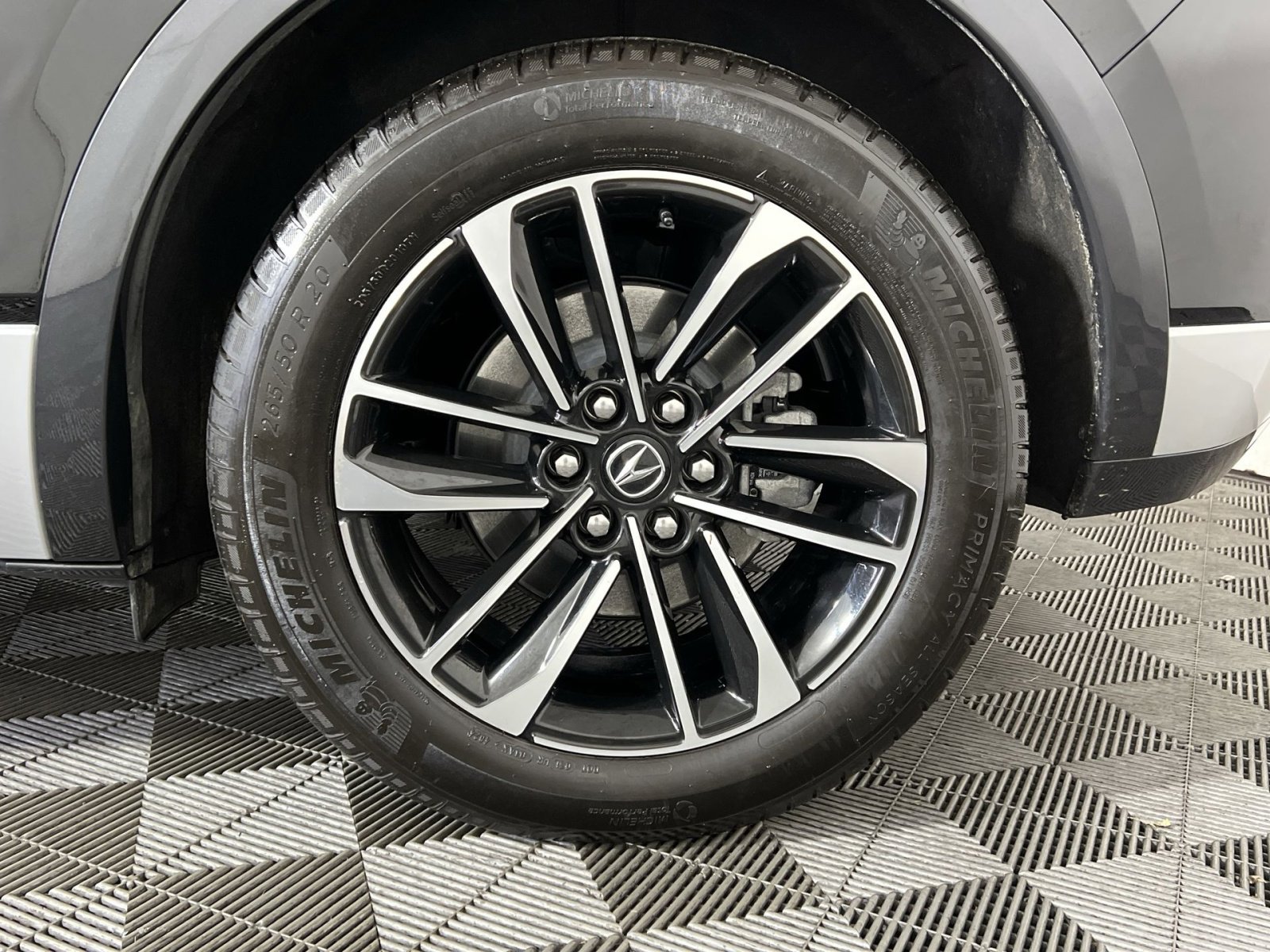 Used 2024 Acura ZDX A-Spec image 12