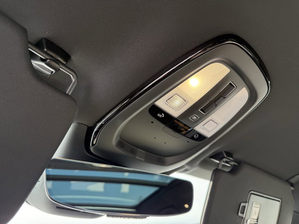 New 2026 Volvo XC90 B6 Plus w/ Protection Package Premier image 27