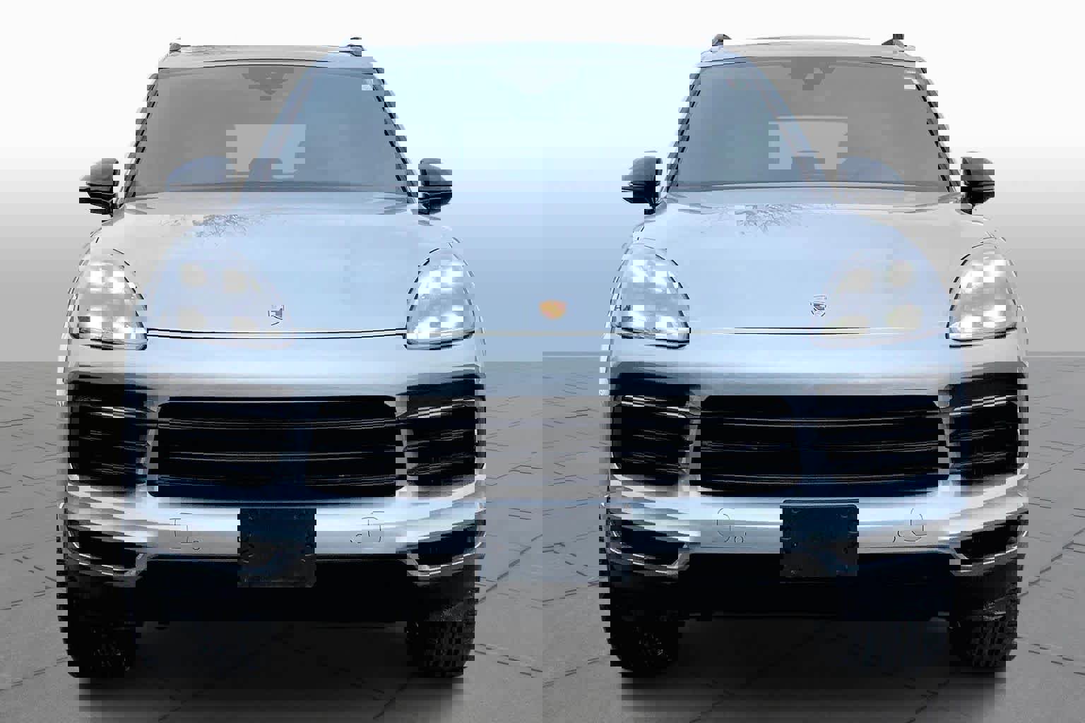 Used 2021 Porsche Cayenne image 3