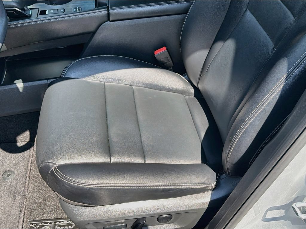 Used 2023 Nissan Rogue SL w/ SL Premium Package FWD image 19