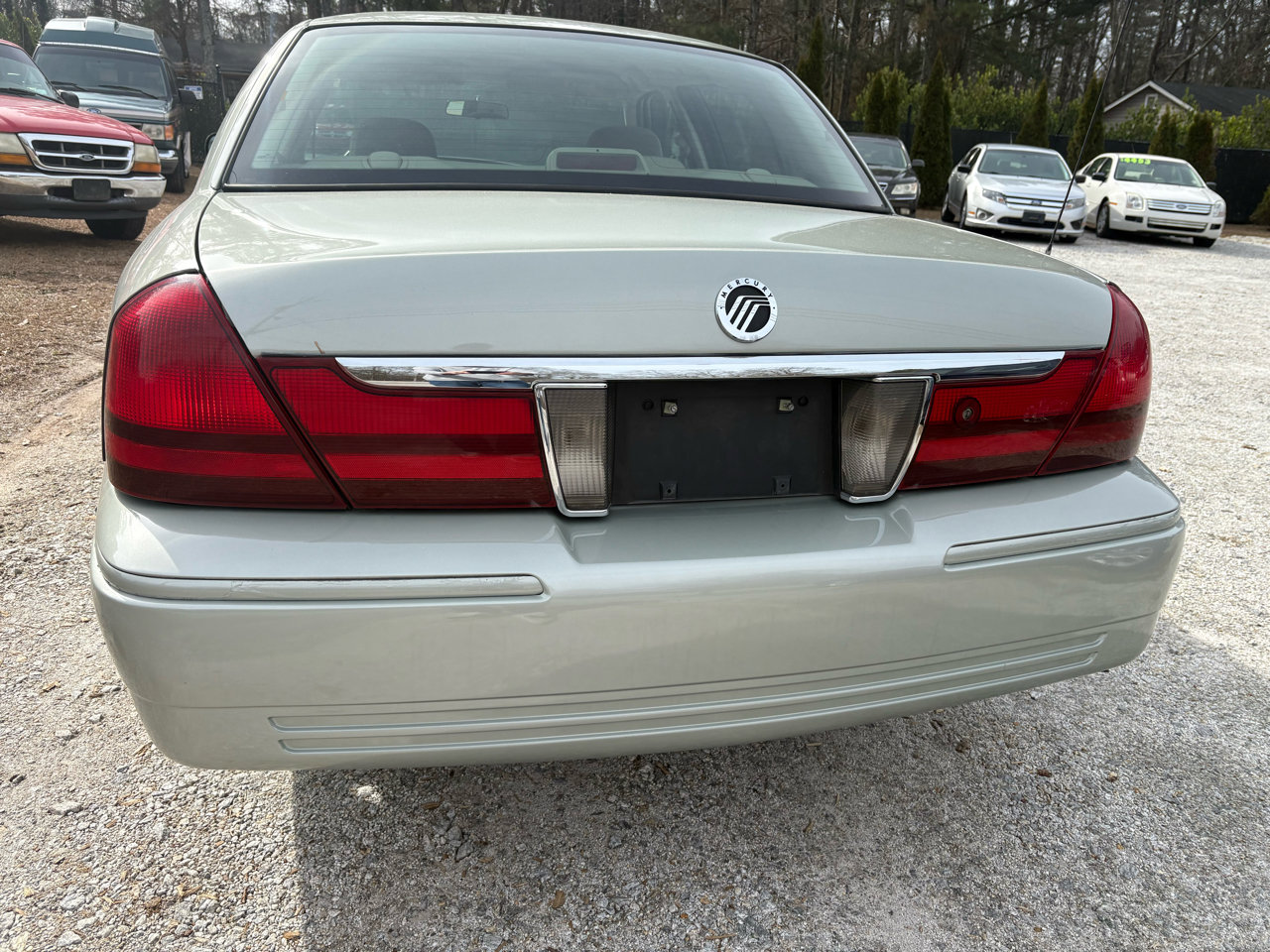 Used 2005 Mercury Grand Marquis GS image 4