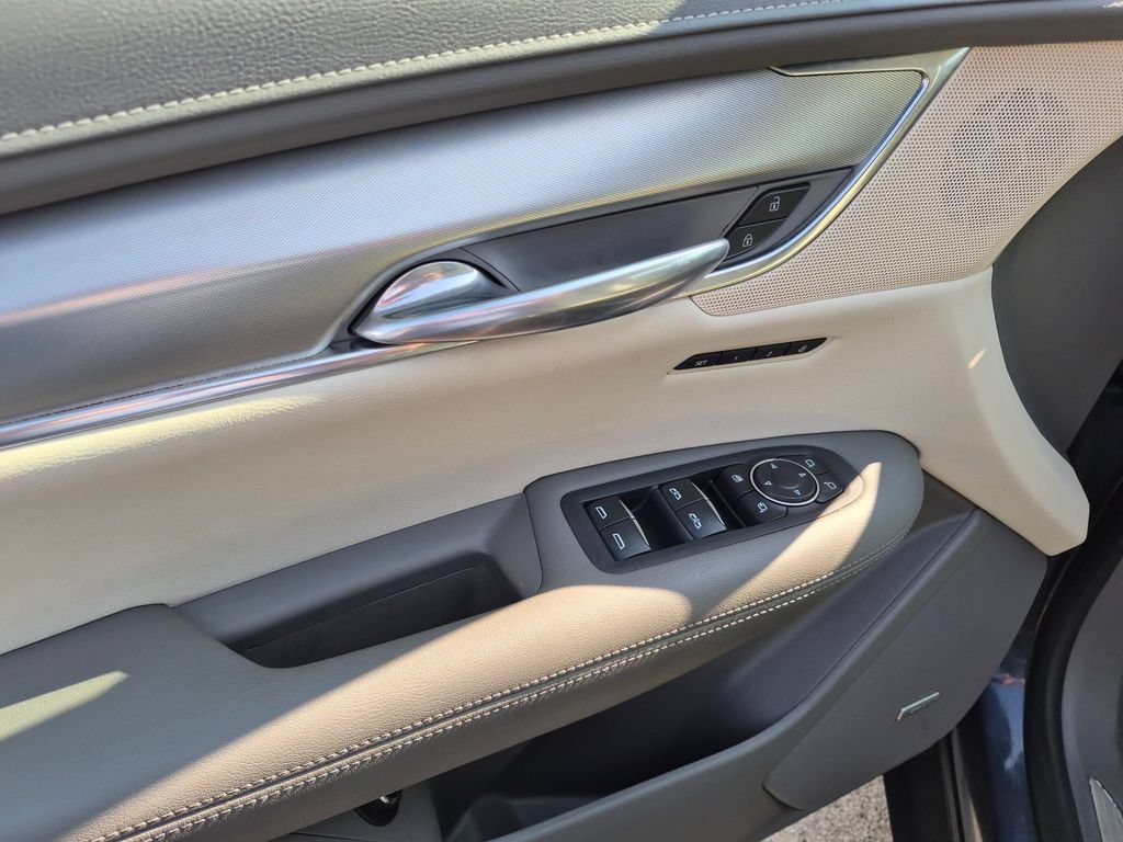 Used 2019 Cadillac XT5 Premium Luxury FWD image 9
