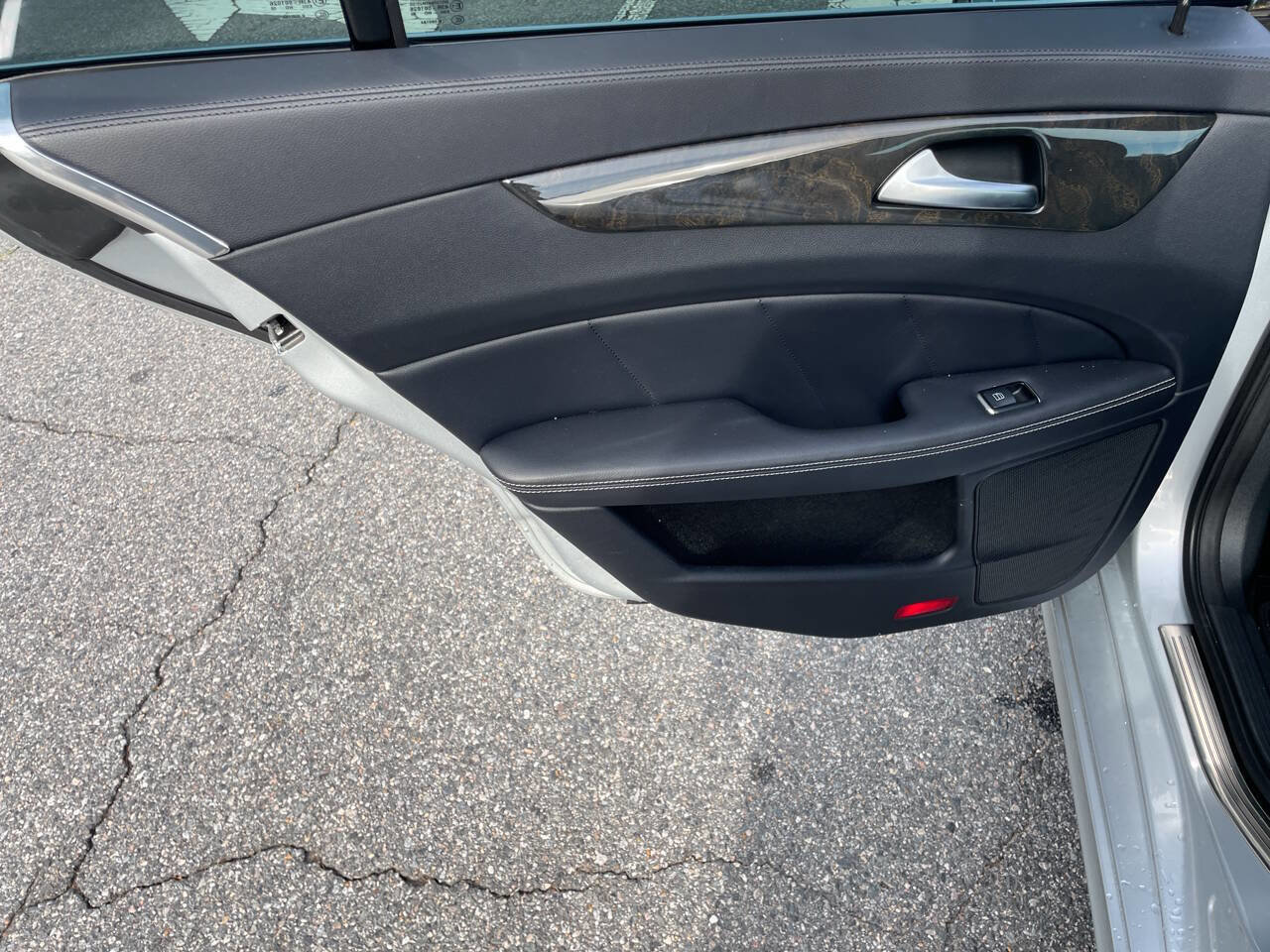 Used 2012 Mercedes-Benz CLS 550 CLS 550 4MATIC AWD 4dr Sedan image 19