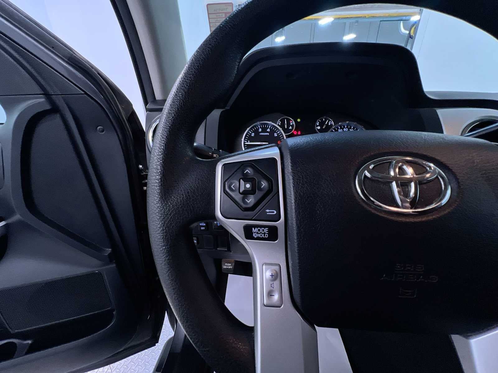 Used 2015 Toyota Tundra SR5 AWD/4WD image 20