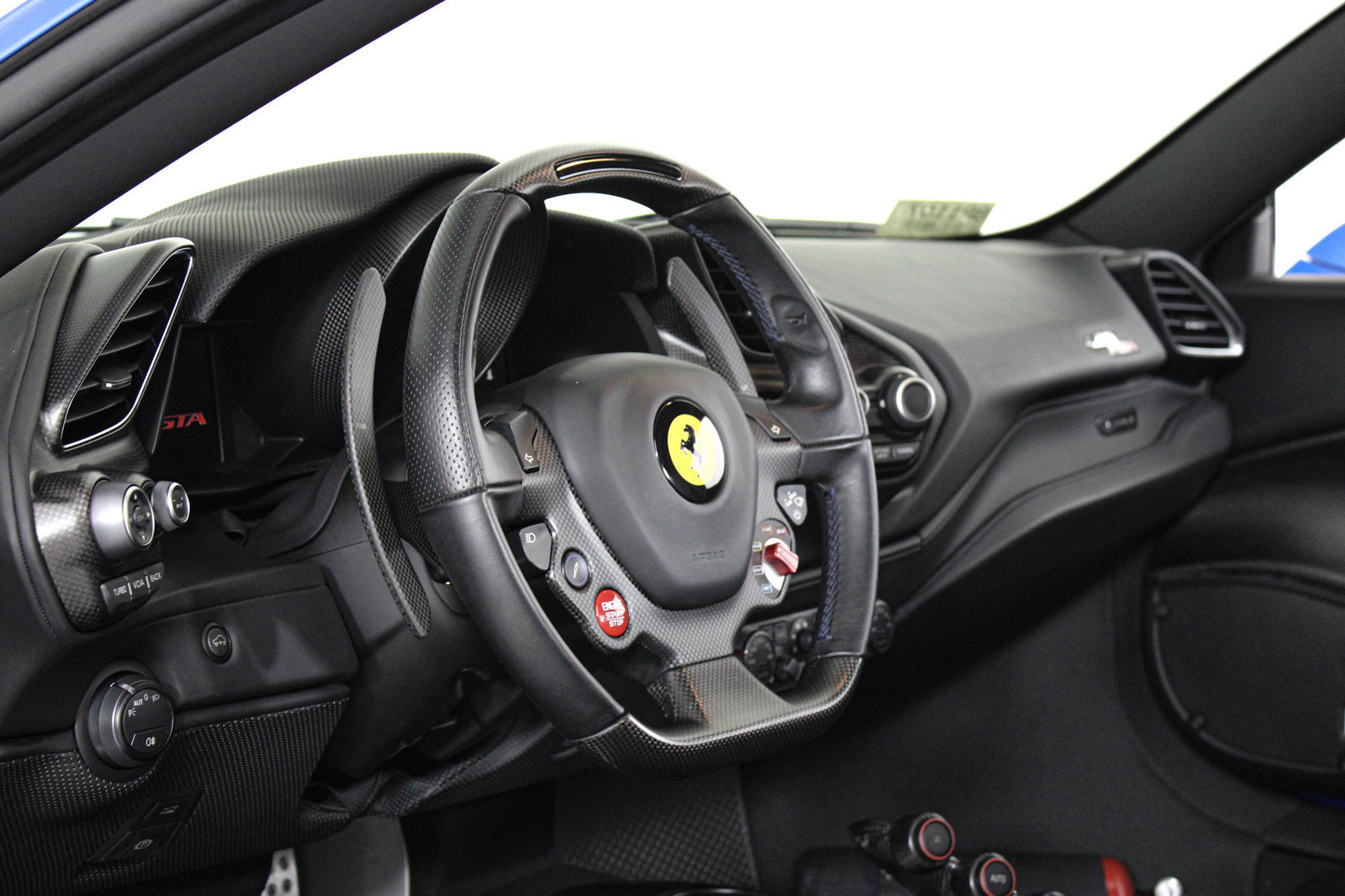 Used 2020 Ferrari 488 Pista Coupe RWD image 23