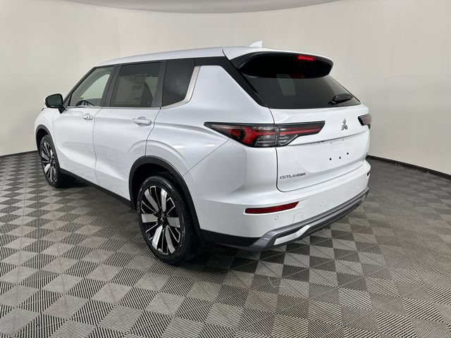 New 2026 Mitsubishi Outlander SE AWD/4WD image 4