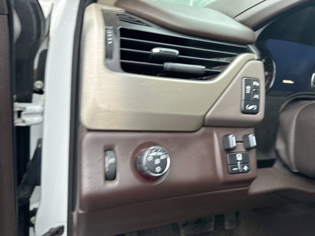 Used 2016 GMC Yukon Denali w/ Open Road Package RWD image 13