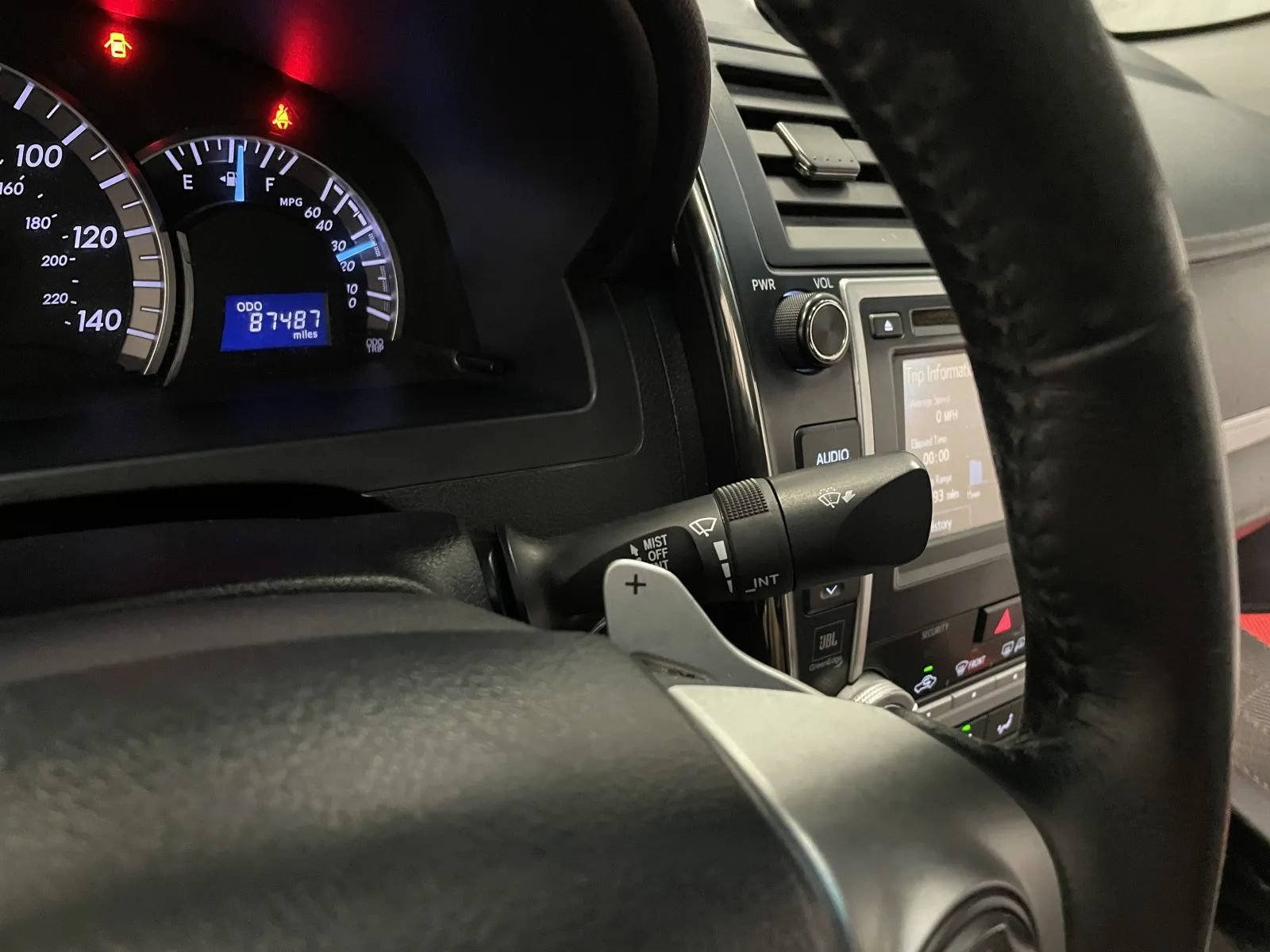 Used 2013 Toyota Camry SE w/ Leather Pkg FWD image 24