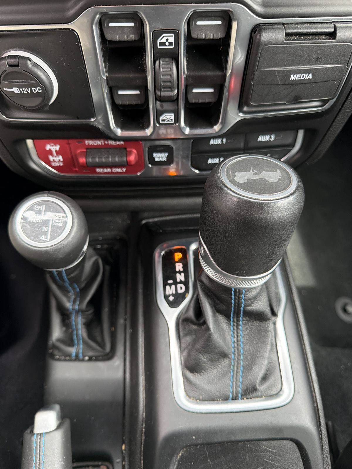 Used 2022 Jeep Wrangler Unlimited Rubicon 4xe w/ Cold Weather Group AWD/4WD image 24