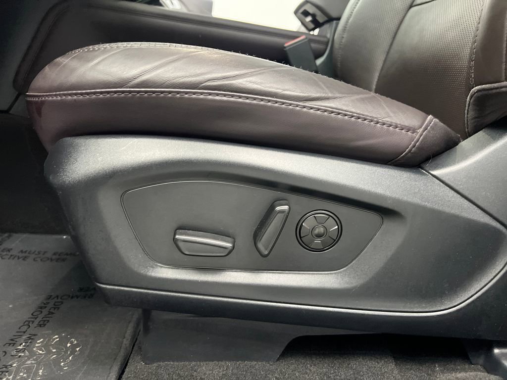 Used 2025 Ford Explorer Platinum w/ LUX Leather Package AWD/4WD image 10