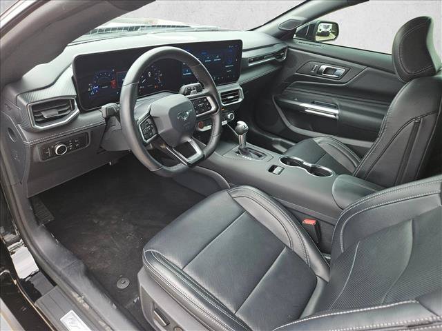 Used 2025 Ford Mustang GT Premium RWD image 12