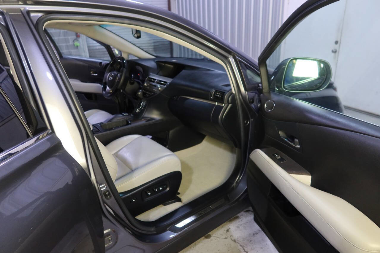 Used 2013 Lexus RX 350 Base 4dr SUV w/ Navigation Pkg image 12