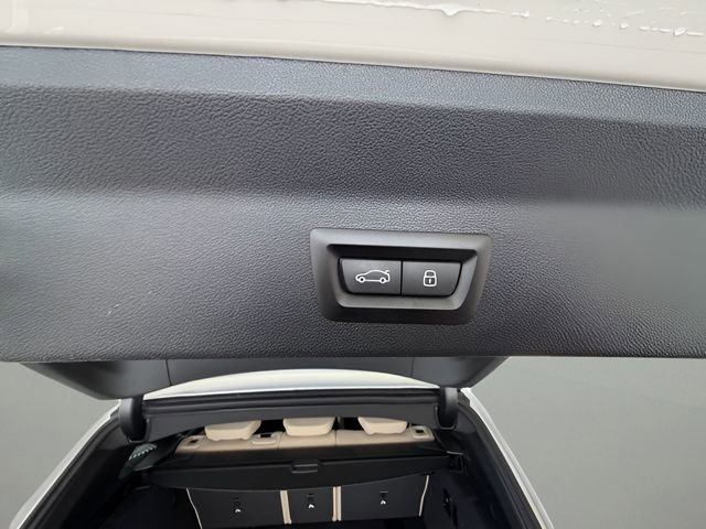 Used 2024 BMW X3 xDrive30i w/ Premium Package image 38