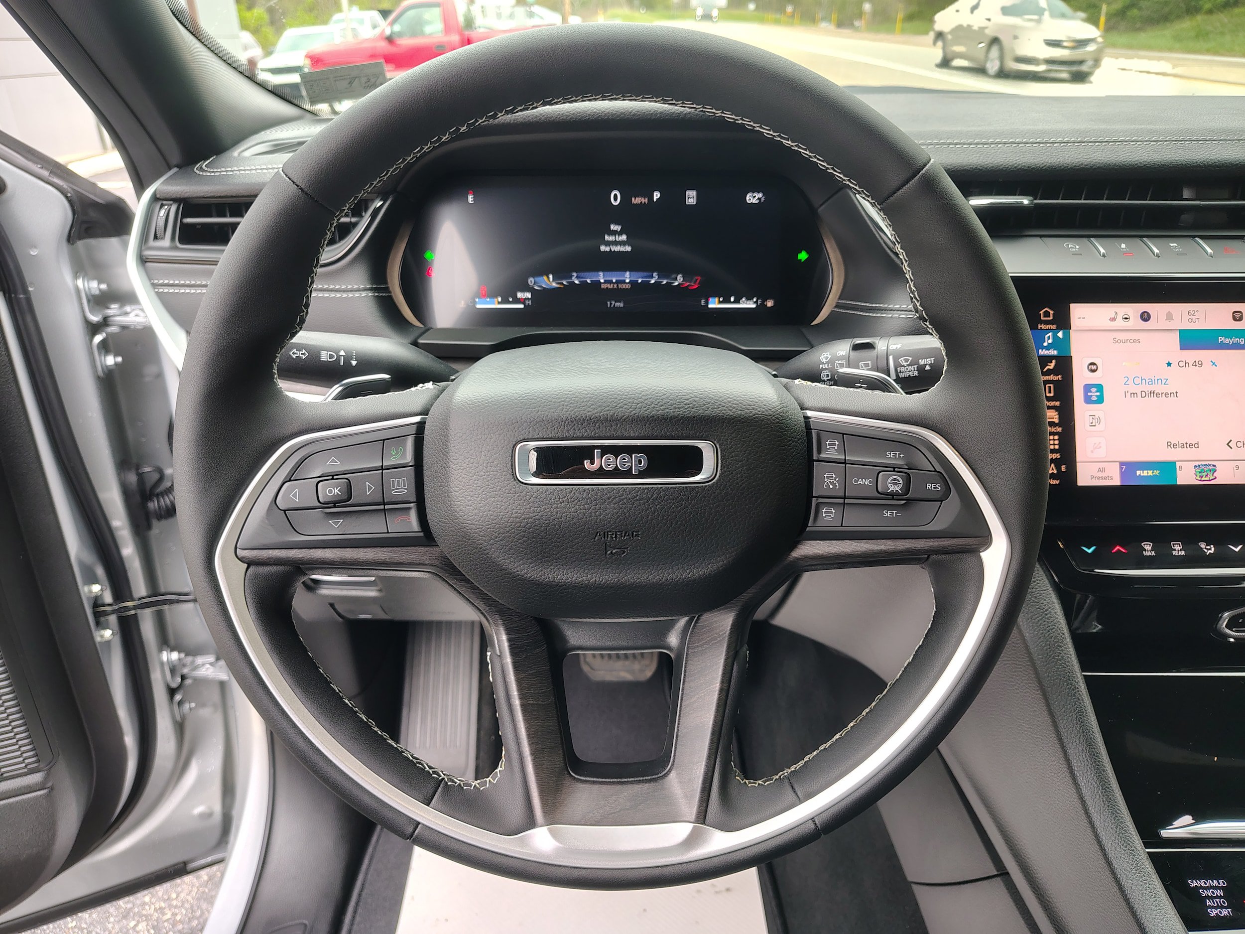 New 2026 Jeep Grand Cherokee L 4WD image 37
