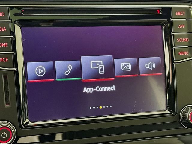 Used 2018 Volkswagen Passat 3.6 image 15