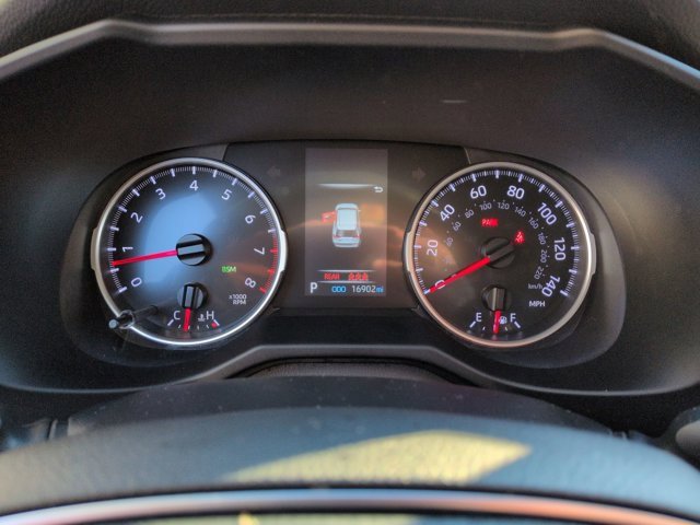 Certified 2022 Toyota RAV4 XLE image 21