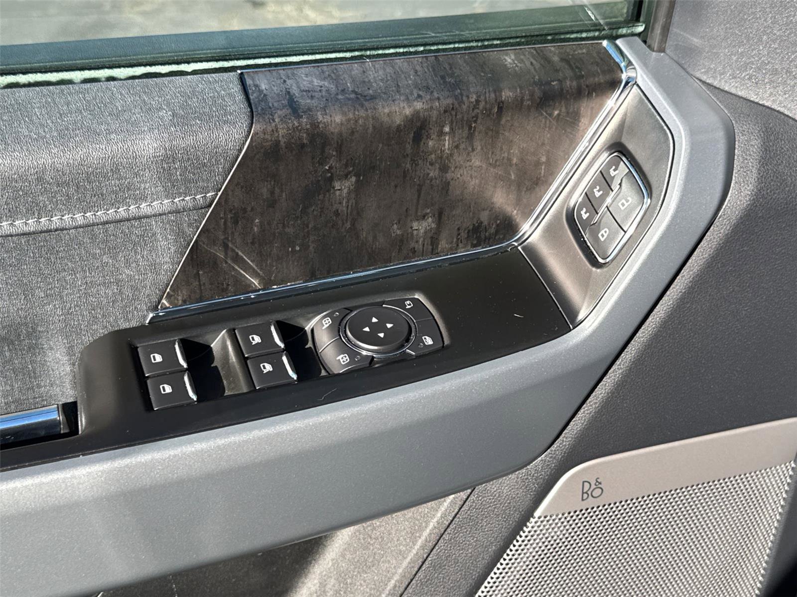 Used 2022 Ford F150 Lariat w/ Equipment Group 501A Mid image 28