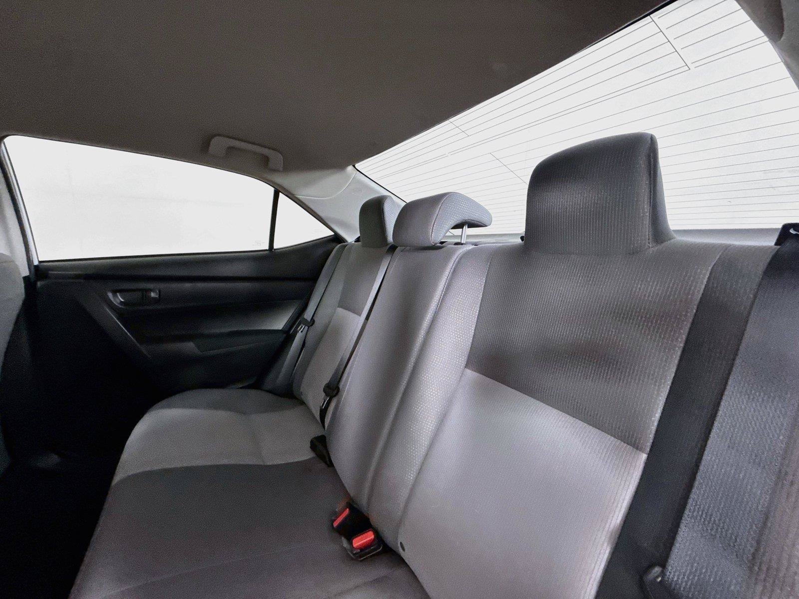 Used 2018 Toyota Corolla L FWD image 25