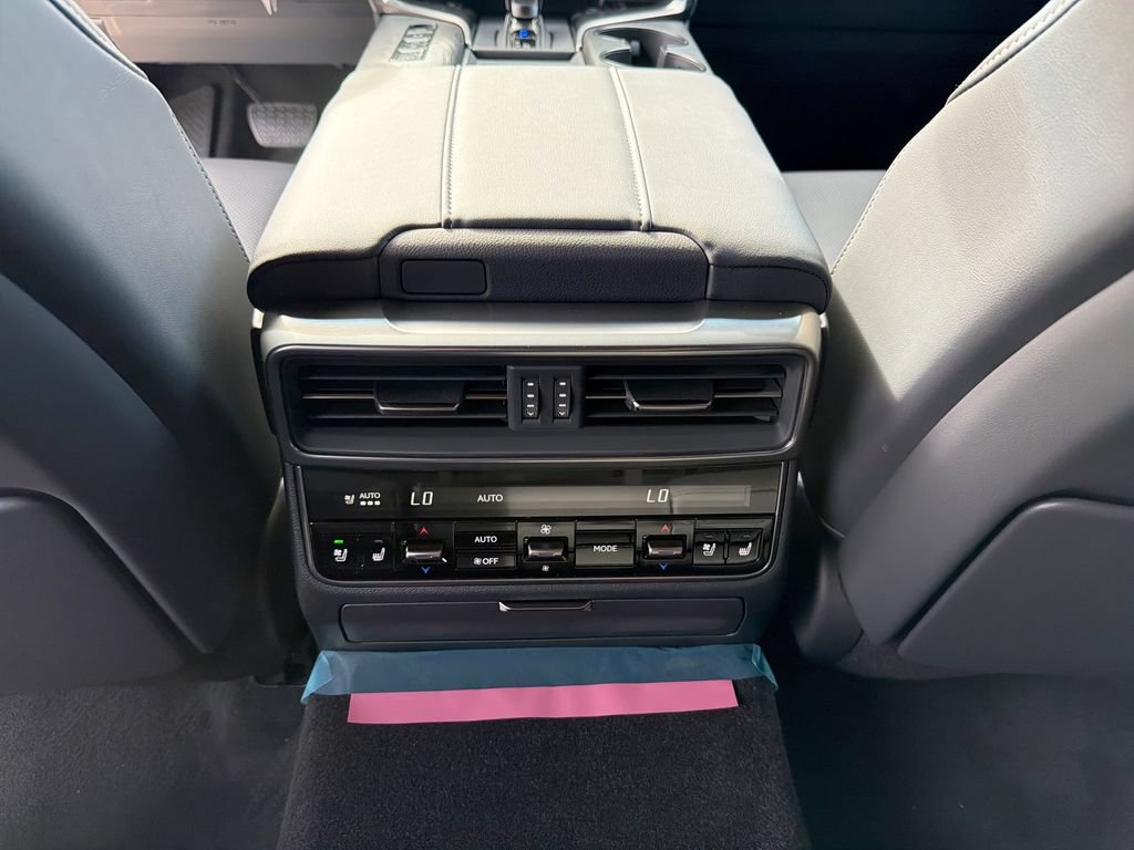 New 2026 Lexus LX 700h Luxury AWD/4WD image 18