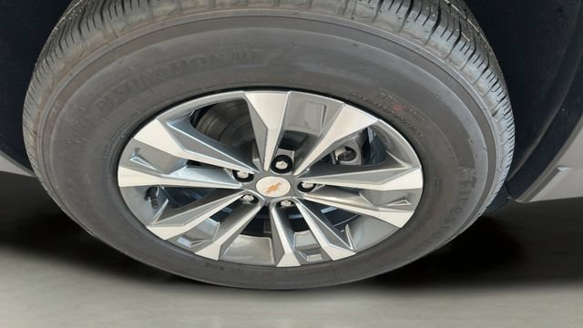New 2027 Chevrolet Equinox LT w/ Convenience Package II FWD image 21
