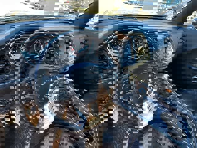 Used 2016 Dodge Challenger SRT w/ Technology Group image 7