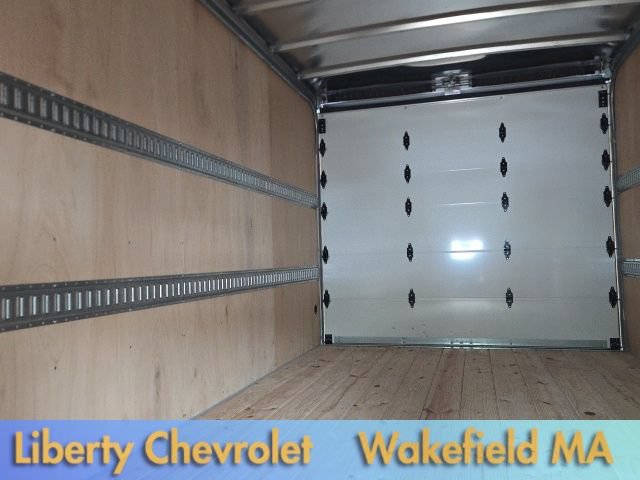 Used 2024 Chevrolet Express 4500 w/ Power Convenience Package RWD image 10