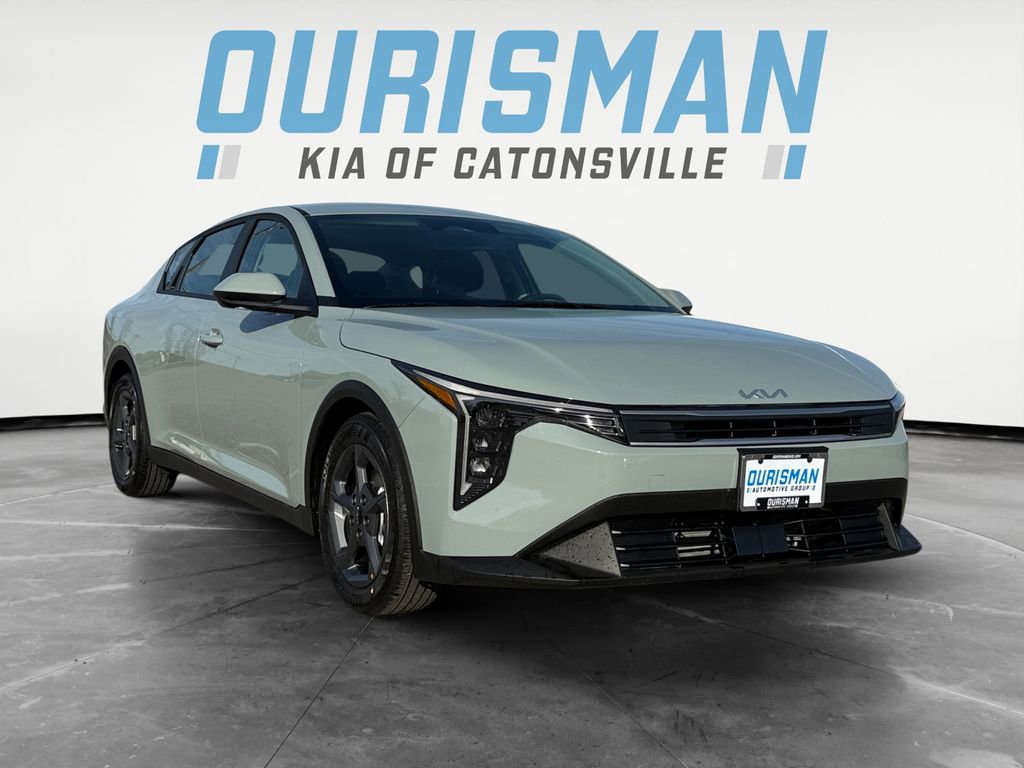 New 2025 Kia K4 LXS