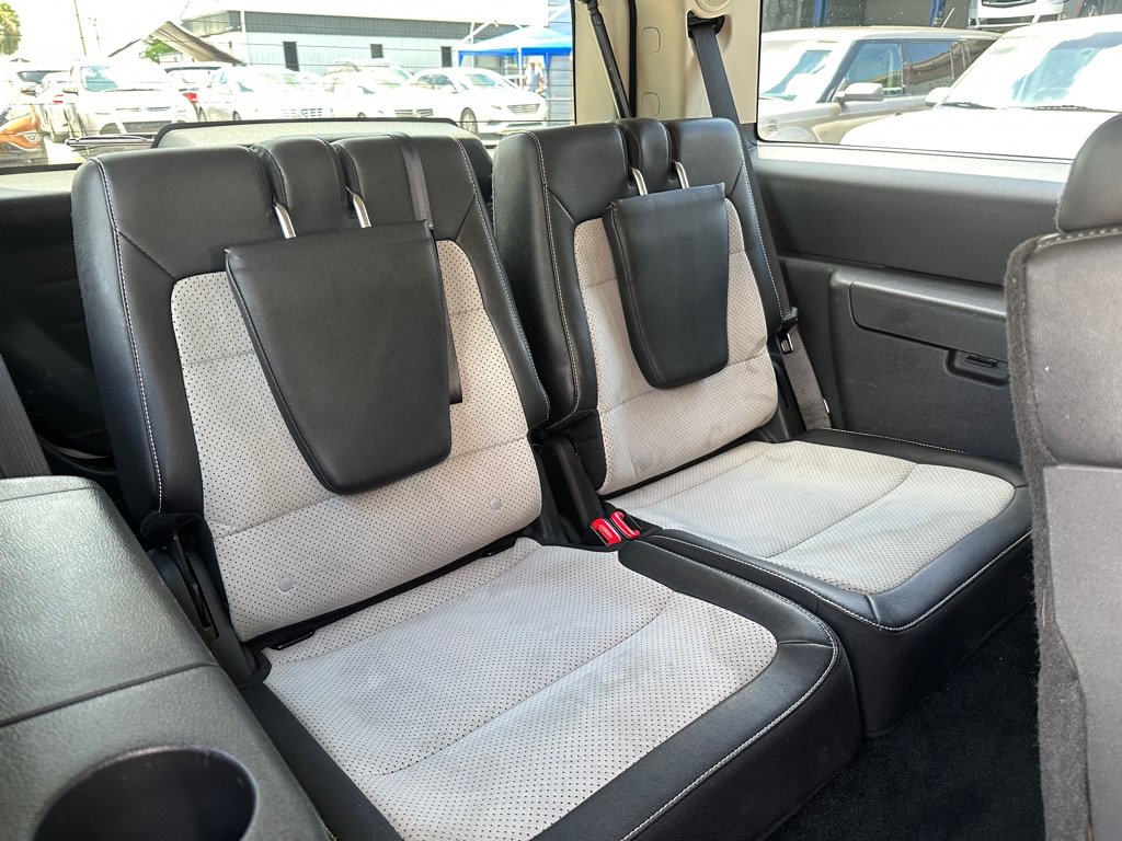 Used 2012 Ford Flex Titanium w/ Trailer Tow Pkg Class III FWD image 16