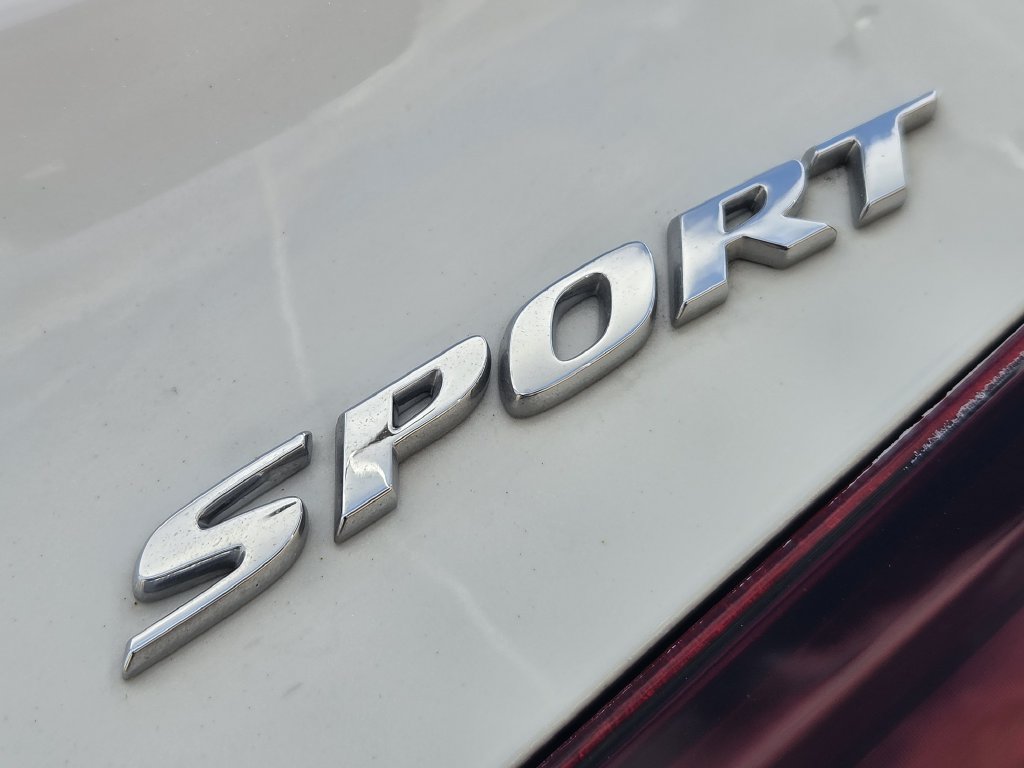 Used 2025 Honda Civic Sport image 9