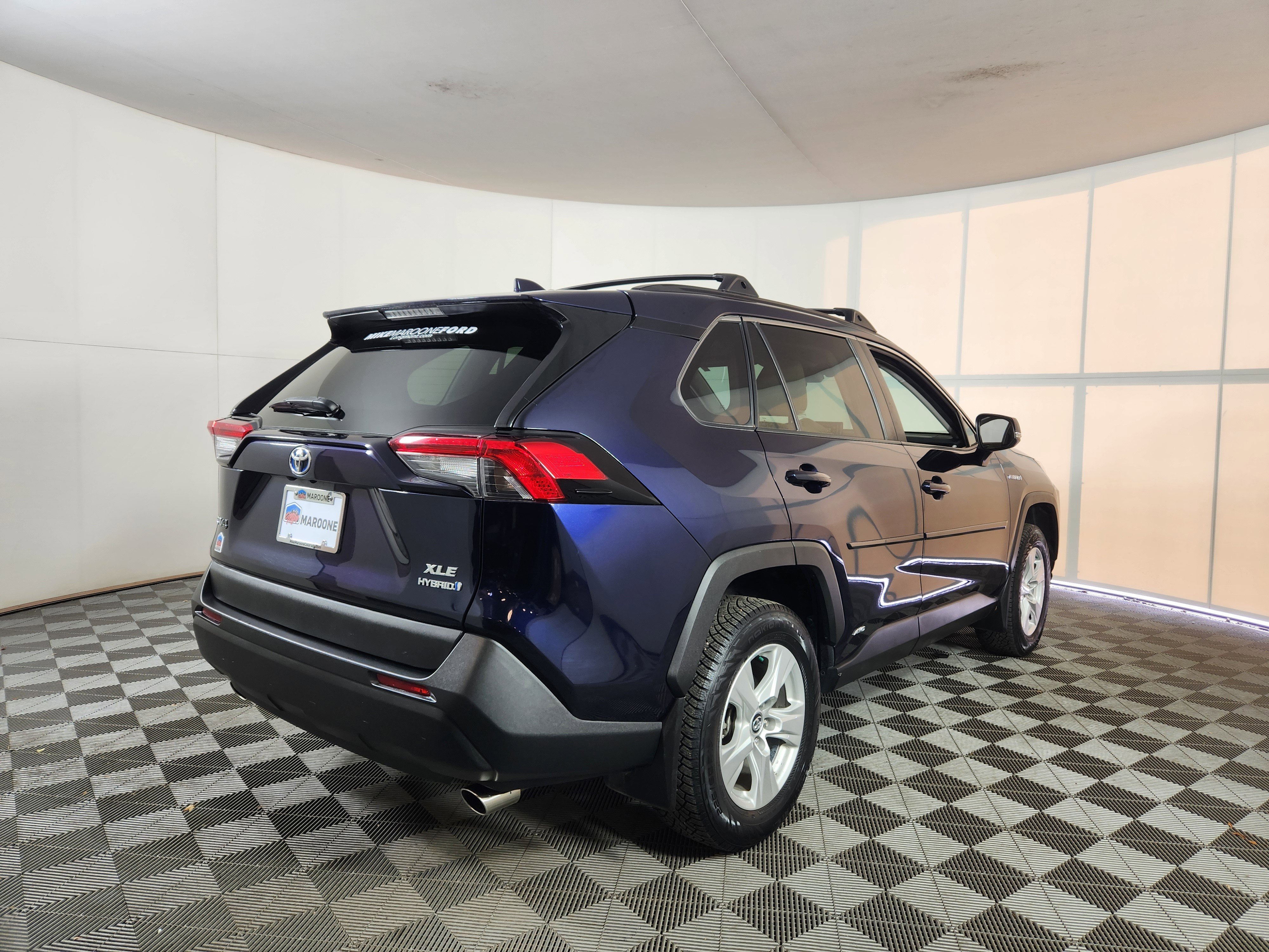 Used 2020 Toyota RAV4 XLE image 7