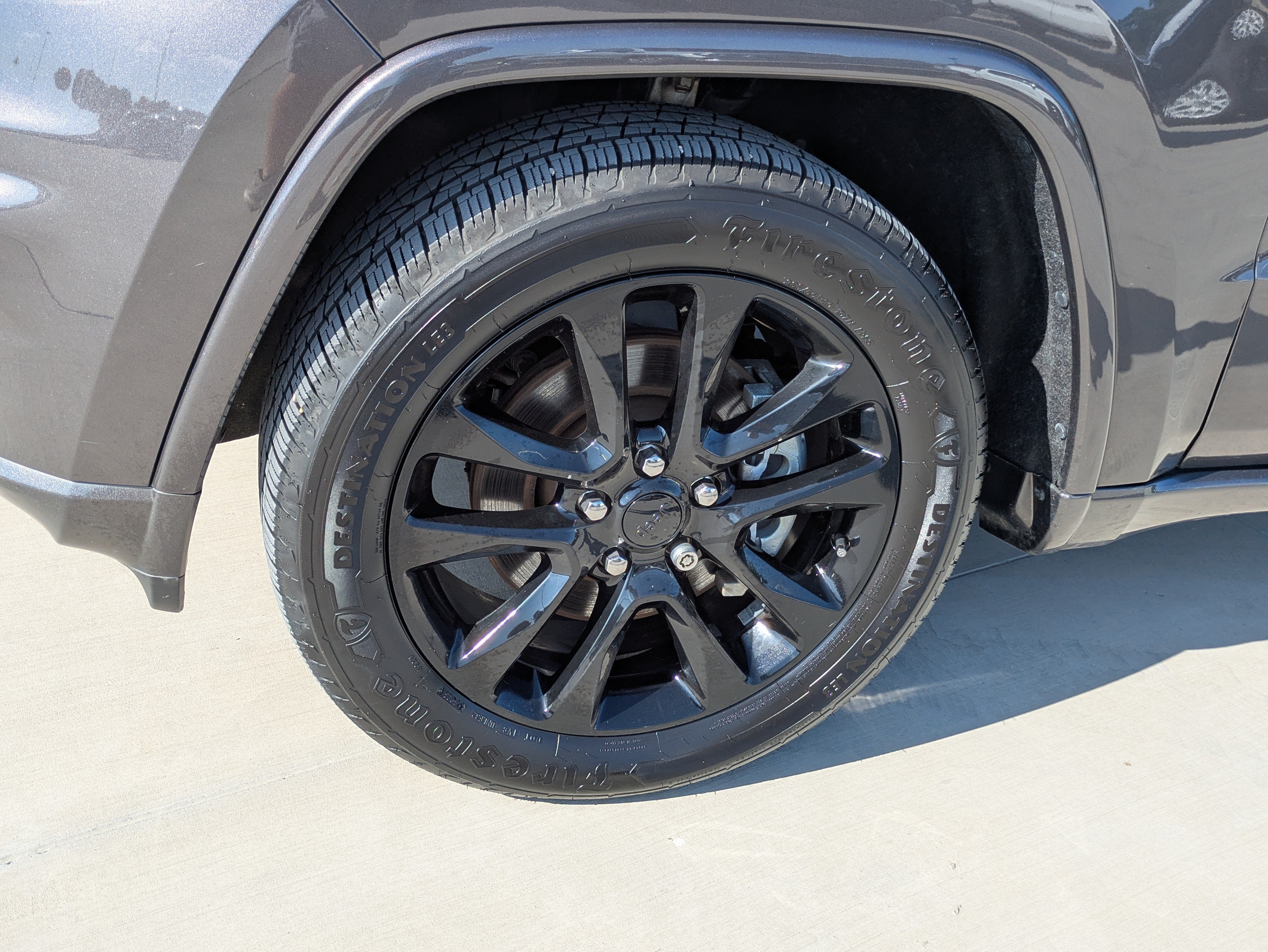 Certified 2021 Jeep Grand Cherokee Laredo X RWD image 9