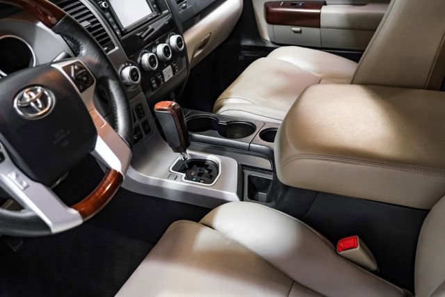 Used 2015 Toyota Sequoia Platinum image 29