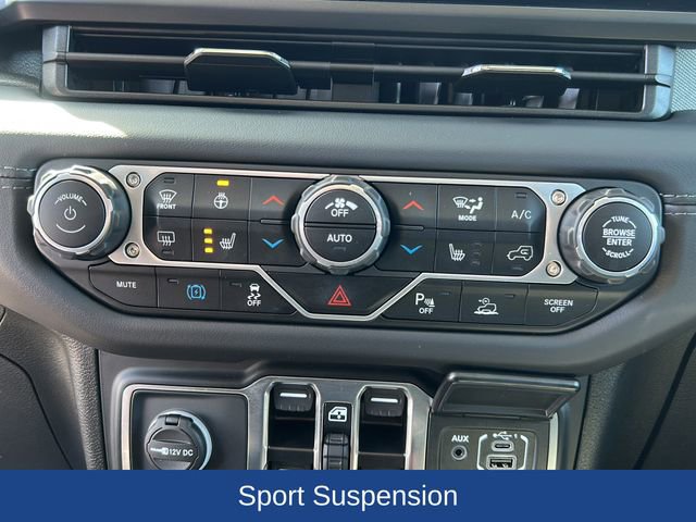 Used 2025 Jeep Wrangler Unlimited Sahara w/ Safety Group image 14