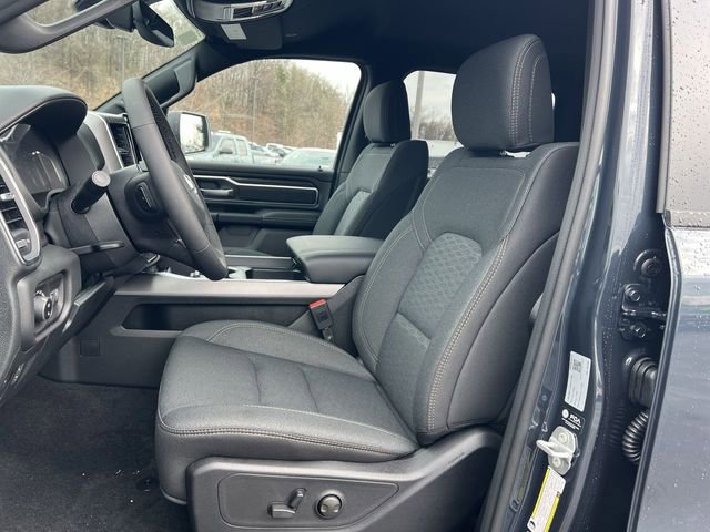 New 2026 RAM 1500 4x4 Crew Cab image 15