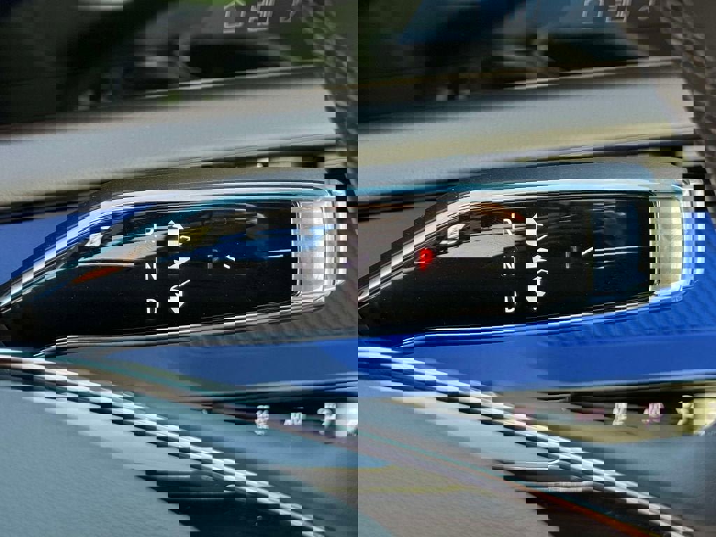 New 2026 Cadillac Optiq Luxury 2 image 19