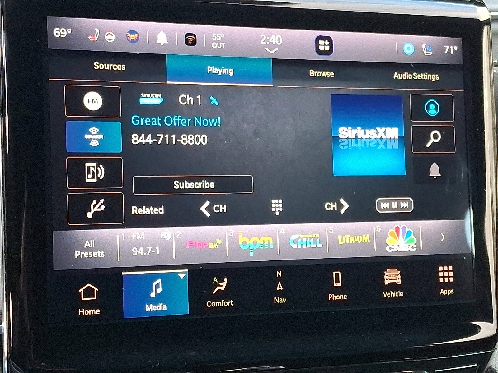 Used 2023 Jeep Grand Cherokee Overland w/ Luxury Tech Group IV image 21