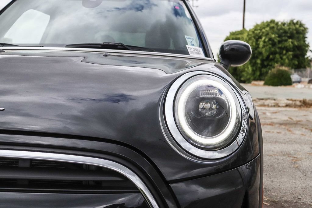 Used 2024 MINI Cooper 2-Door Hardtop FWD image 12