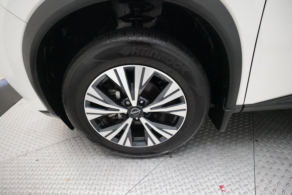 Used 2023 Nissan Rogue SV image 26