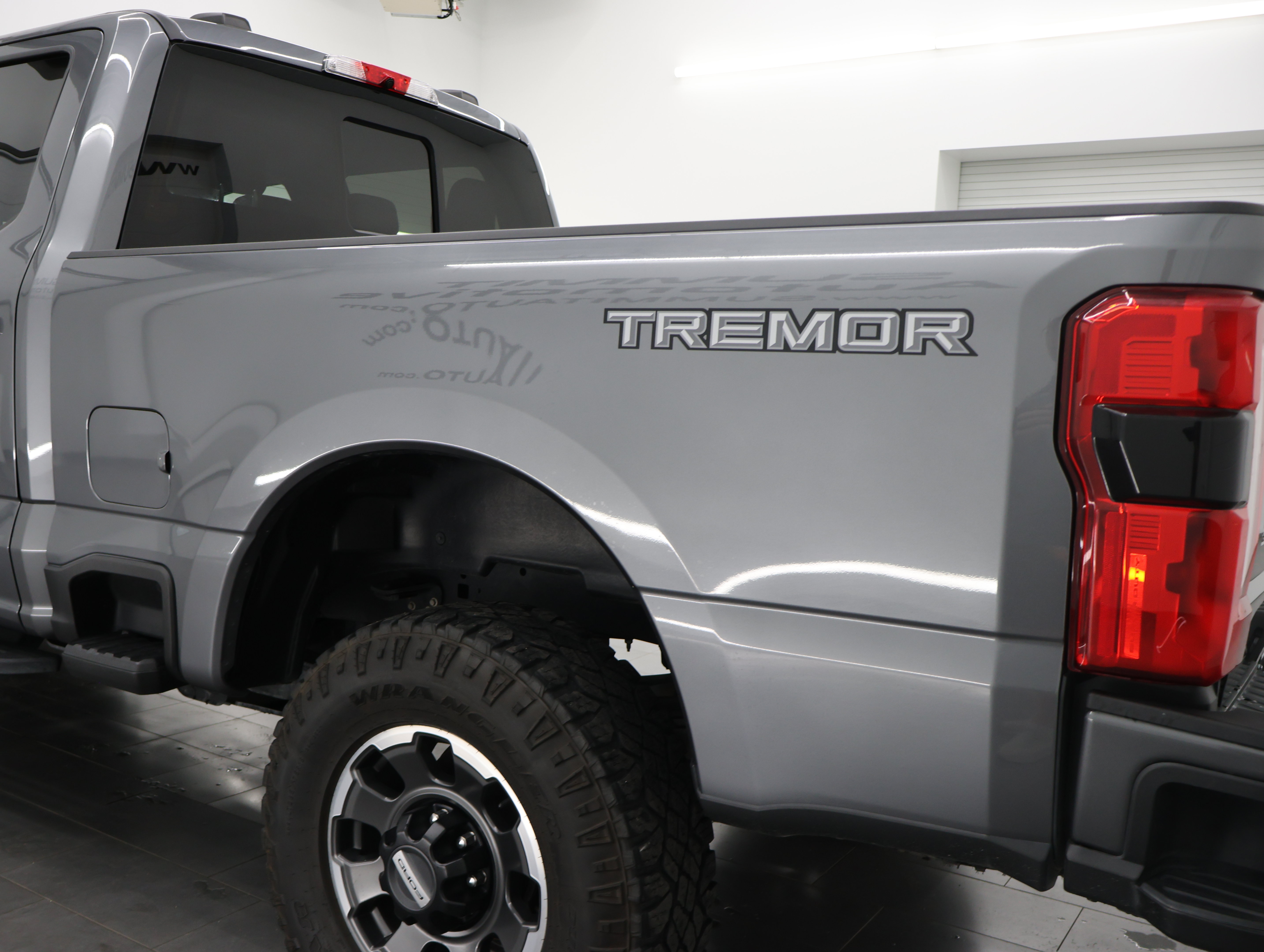 Used 2023 Ford F250 XLT w/ Black Appearance Package AWD/4WD image 34