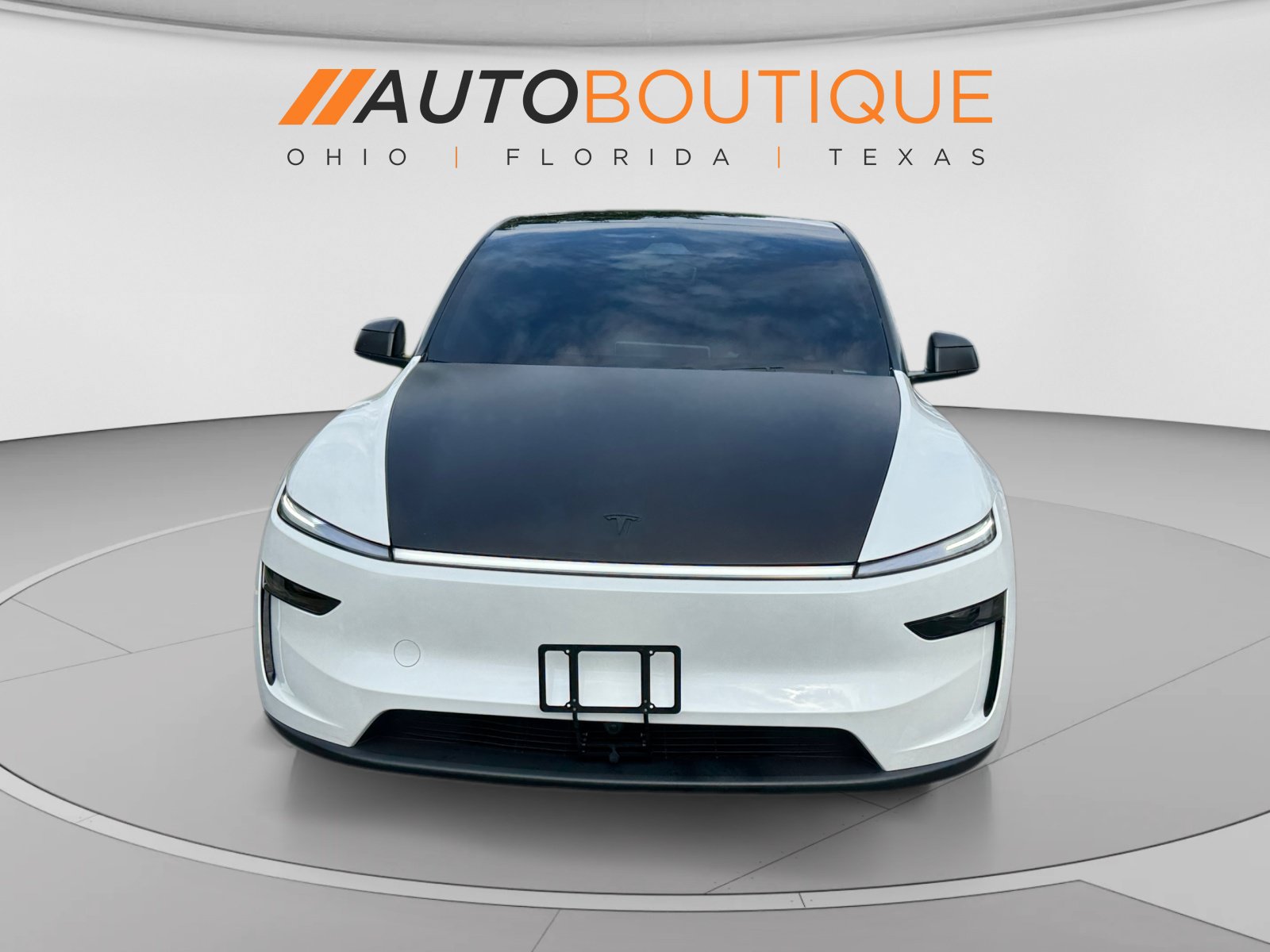 Used 2026 Tesla Model Y AWD image 8